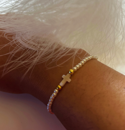Pure Grace Cross Bracelet